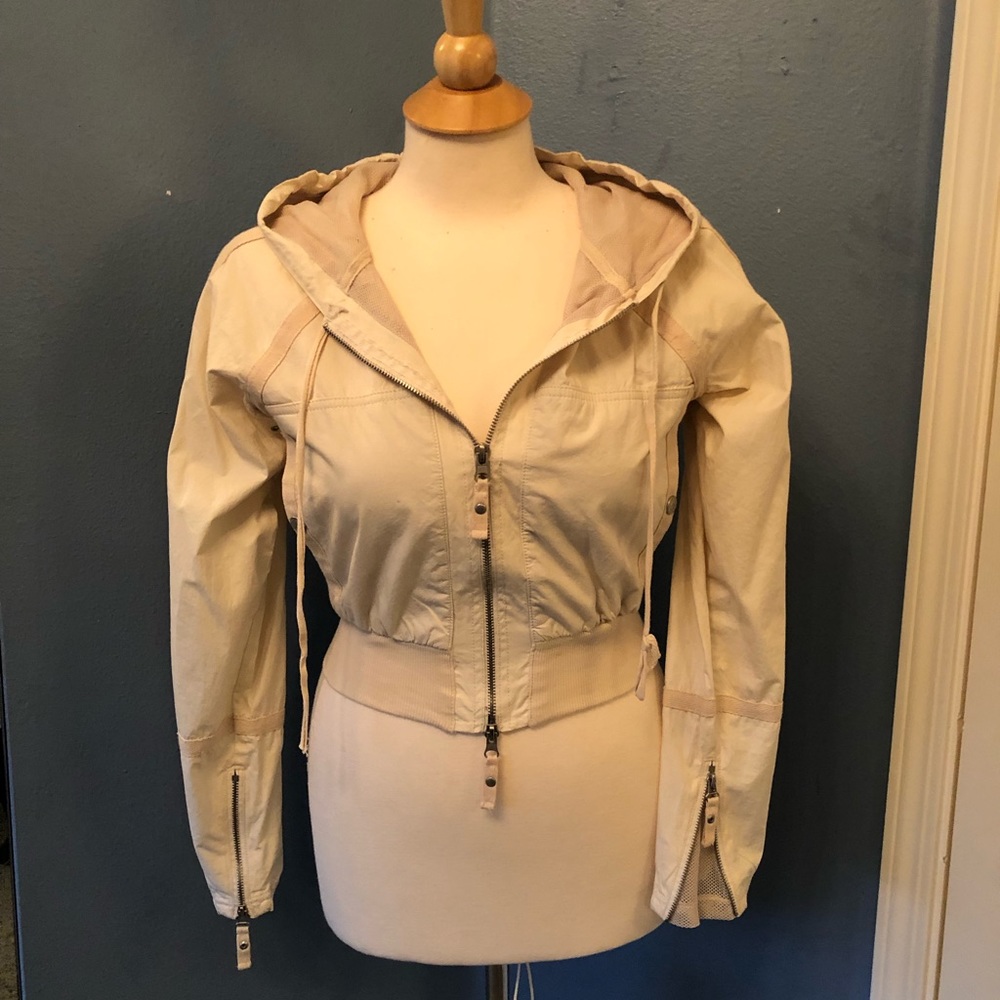 Lightweight Zipper USA brand Cropped Ivory Jacket